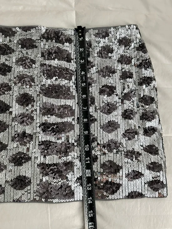 EXPRESS Sequin Leopard Print Mini Skirt - Silver/Pewter - Picture 10 of 11